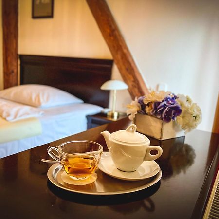 Hotel U Zeleneho Stromu Nepomuk Екстер'єр фото
