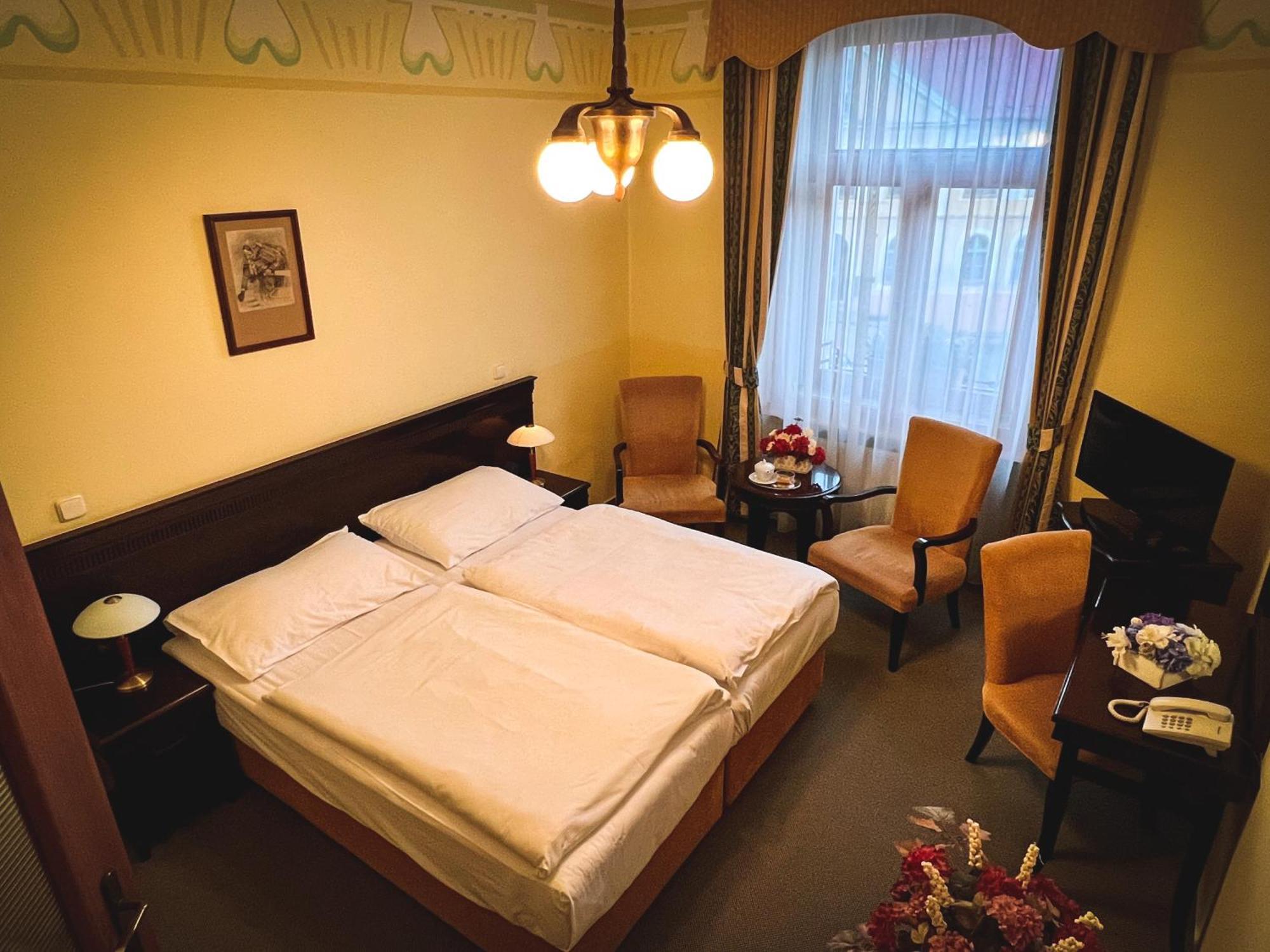 Hotel U Zeleneho Stromu Nepomuk Екстер'єр фото