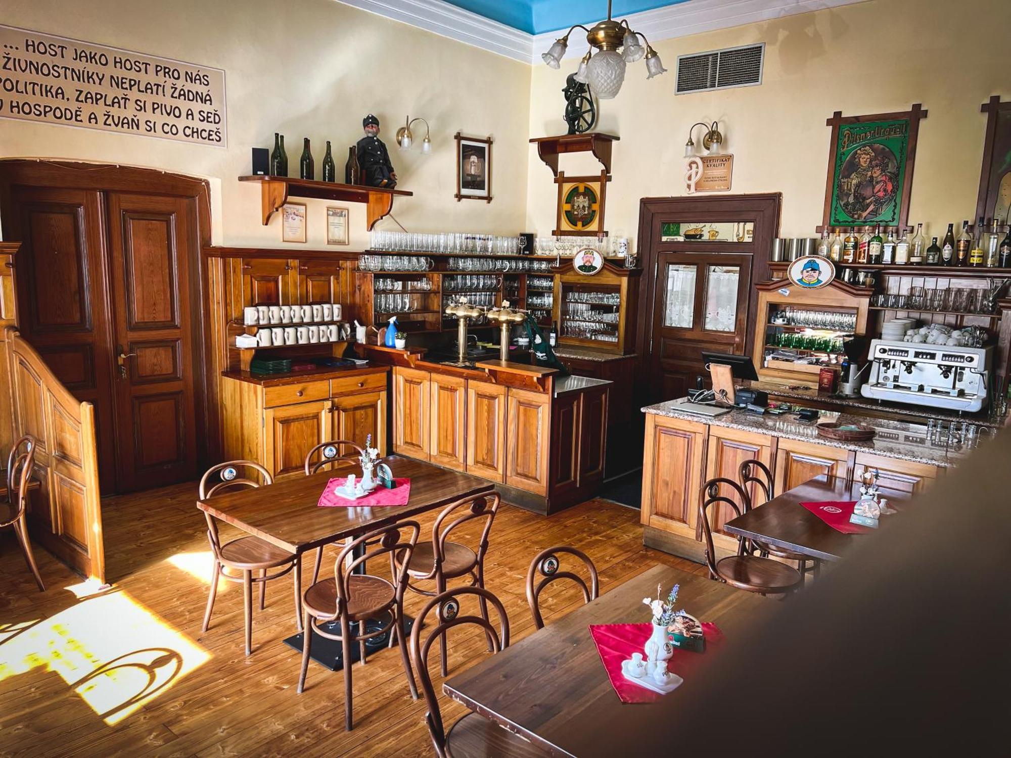 Hotel U Zeleneho Stromu Nepomuk Екстер'єр фото
