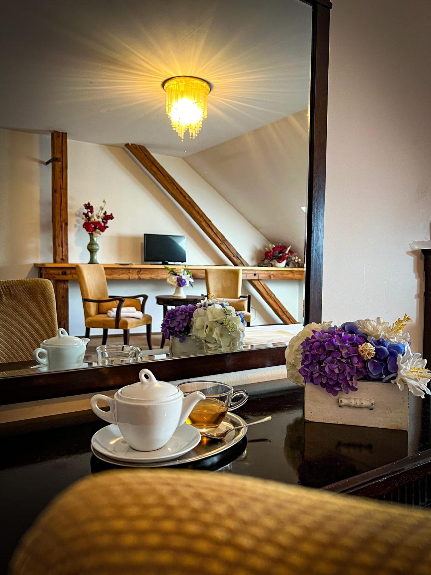 Hotel U Zeleneho Stromu Nepomuk Екстер'єр фото