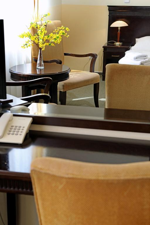 Hotel U Zeleneho Stromu Nepomuk Екстер'єр фото