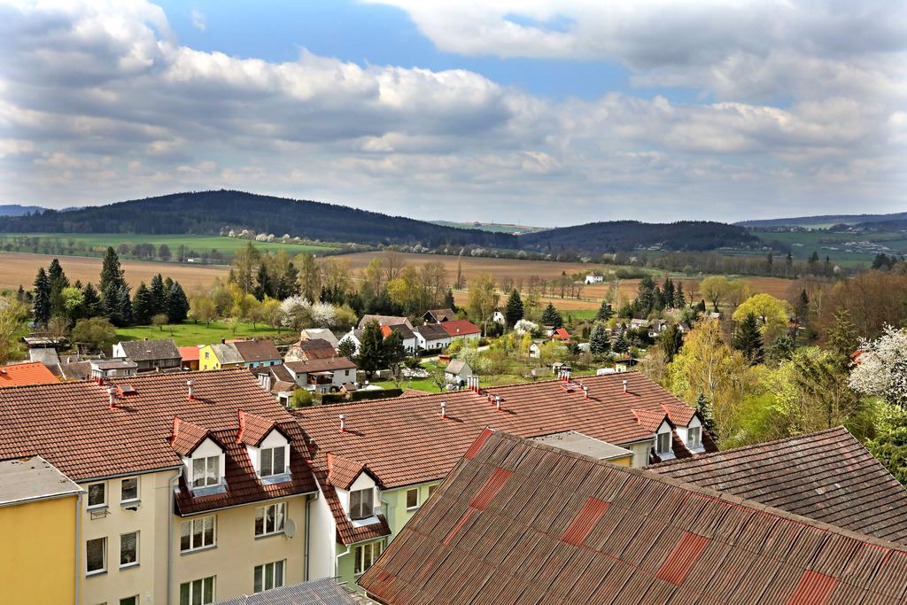Hotel U Zeleneho Stromu Nepomuk Екстер'єр фото