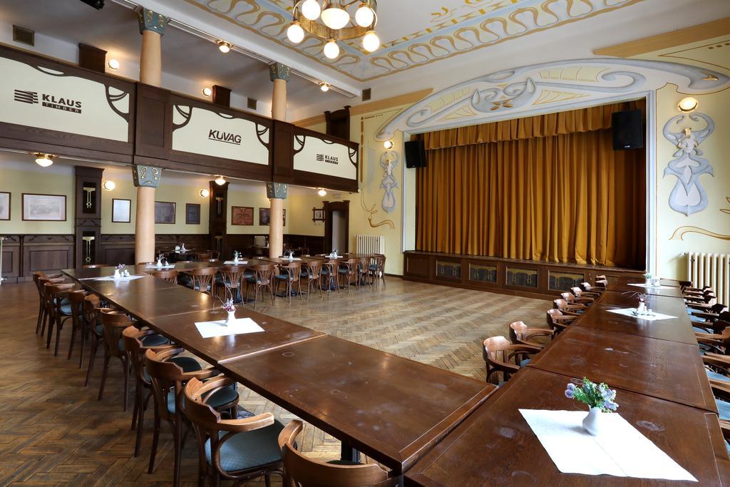 Hotel U Zeleneho Stromu Nepomuk Екстер'єр фото