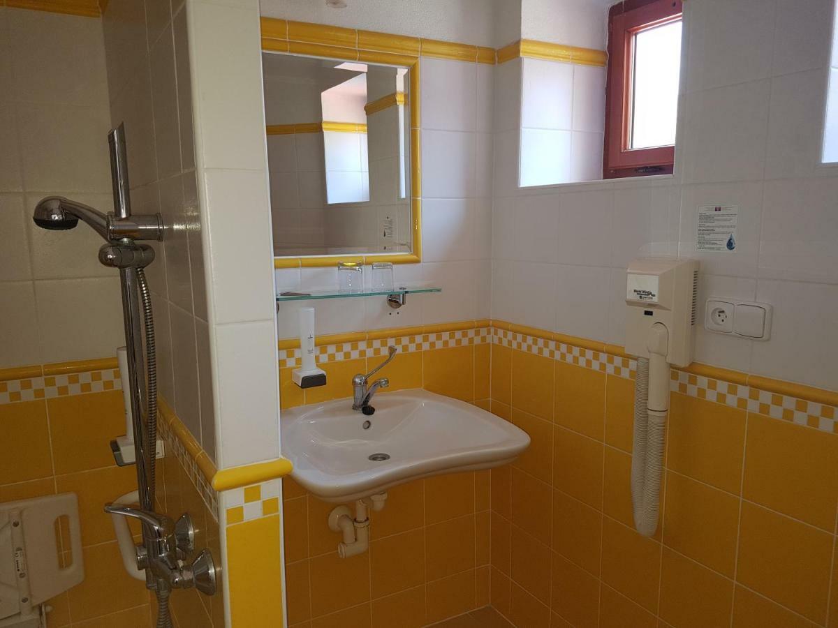 Hotel U Zeleneho Stromu Nepomuk Екстер'єр фото